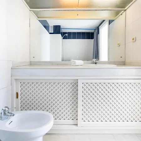 Puerto Deportivo - 2 Bedroom In Puerto Marina