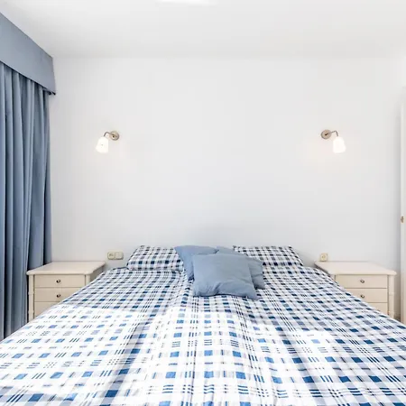 Apartment Puerto Deportivo - 2 Bedroom In Puerto Marina Benalmadena